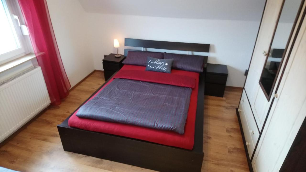 Private Zimmer Bei Der Weser-Ems-Halle Oldenburg Exteriör bild